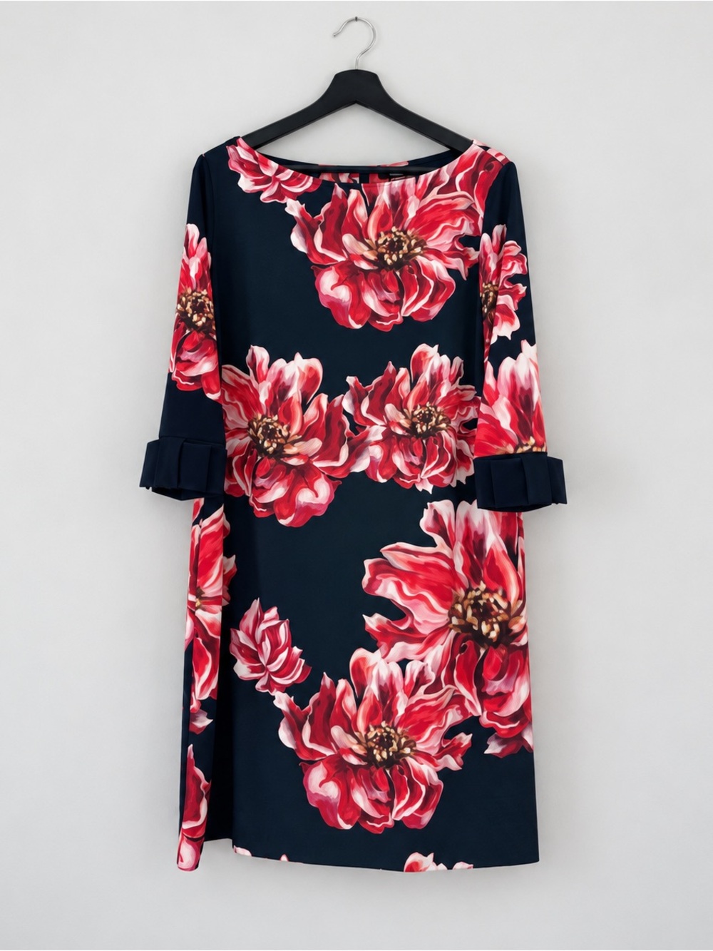 Vera Mont Navy Red Floral Shift Dress with Pleated Cuffs NWT